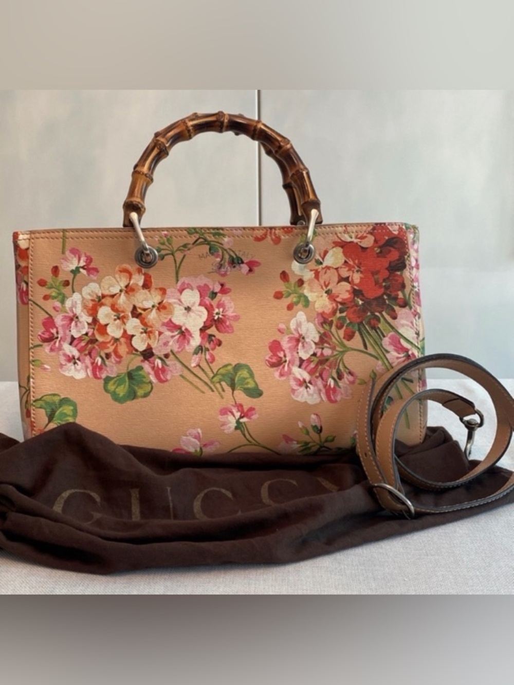 Gucci • Blooms Print Bamboo Shopper Tote in Pink Apricot *AUTHENTICATED*